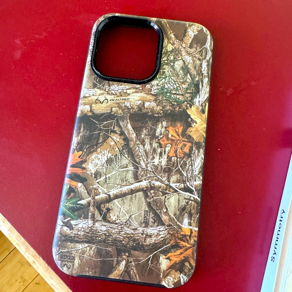 NEW!! Camo OtterBox iPhone 15 pro max with MagSafe